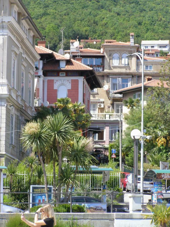 Stefani Studio Apartman Opatija Exterior foto